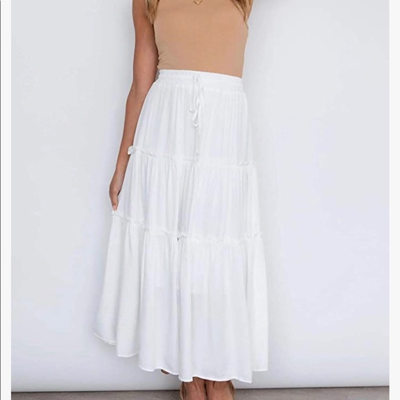 Hawof Dresses & Skirts - NWT Skirt with Pockets